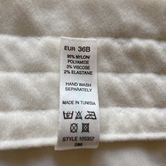 Bra/Bustier with removable straps and garters! EUC - Picture 9 of 9